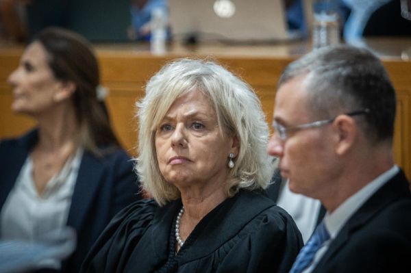 "בית המשפט יקבע תאריך בו תתכנס הוועדה לבחירת שופטים"