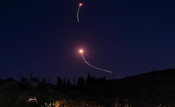 במהלך הלילה: יורט טיל ששוגר מתימן למרכז הארץ