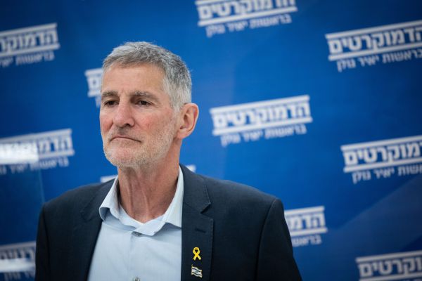 הסערה ממשיכה: "גולן הפך מאלוף מעוטר לתומך BDS"