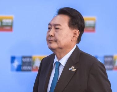 השכר נחתך כי התבגרת: איך דרום קוריאה דוחקת מבוגרים לעוני