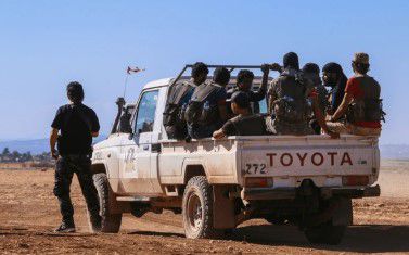 שלב חדש בסוריה: המורדים מקימים יחידות משטרה