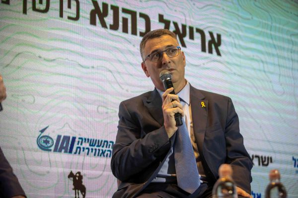 סער על המלחמה בסוריה: "לא רוצים לקחת צד, אין בחירה טובה"