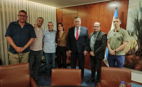 שר הביטחון למשפחות השכולות: מחויבים לחסל את חמאס