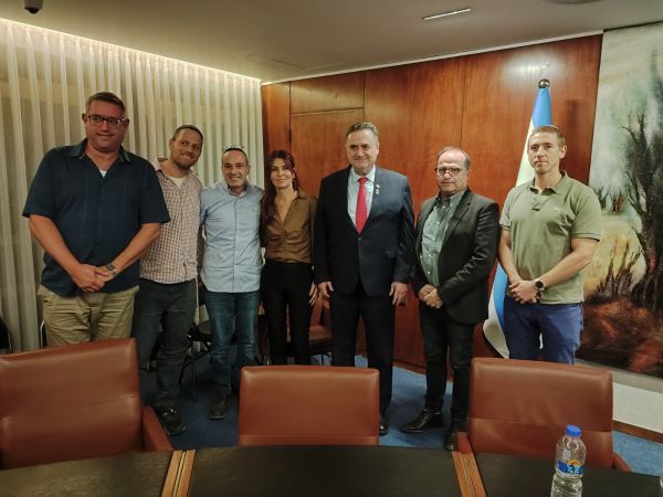 שר הביטחון למשפחות השכולות: מחויבים לחסל את חמאס