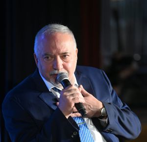 ליברמן באמירה דרמטית על איראן: "יודע את זה בוודאות"