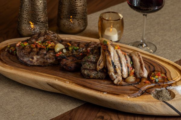 מסעדת אנטריקוט הגיעה לביתר – סעודת 'הבת עין' מעולם אחר