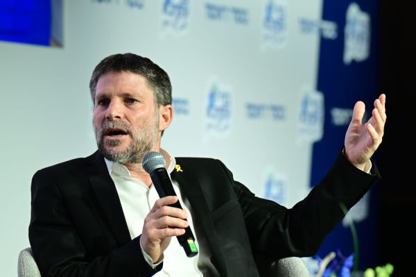 סמוטריץ': הדרג המדיני ממודר; לא ידעתי על הנוח'בות לפני ה7/10