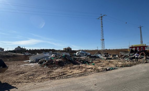 בעקבות לחץ של מועצת הר חברון: נהרסו עשרות חנויות בלתי חוקיות