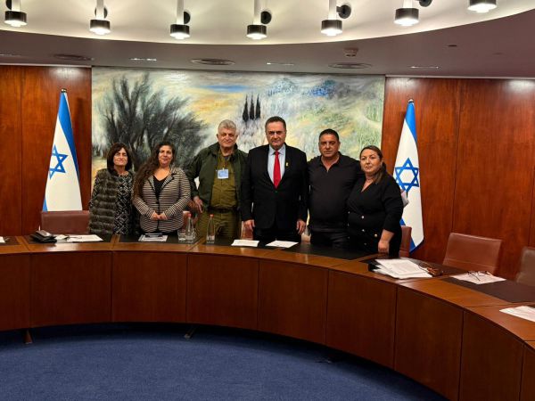 פורום בוחרים בחיים נפגש עם כ"ץ: "לא לעסקאות עם שחרור מחבלים"