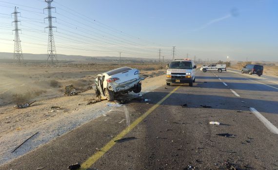 אסון על הכביש: בן 24 נהרג וגבר נוסף נפצע קשה בתאונה במשאבים