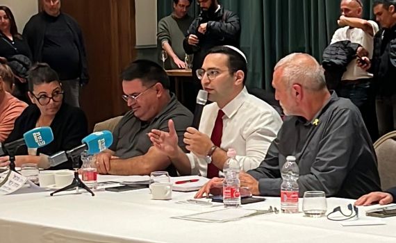 וסרלאוף: "להוציא כסף מהאוצר- כמו להוציא מים מהסלע"