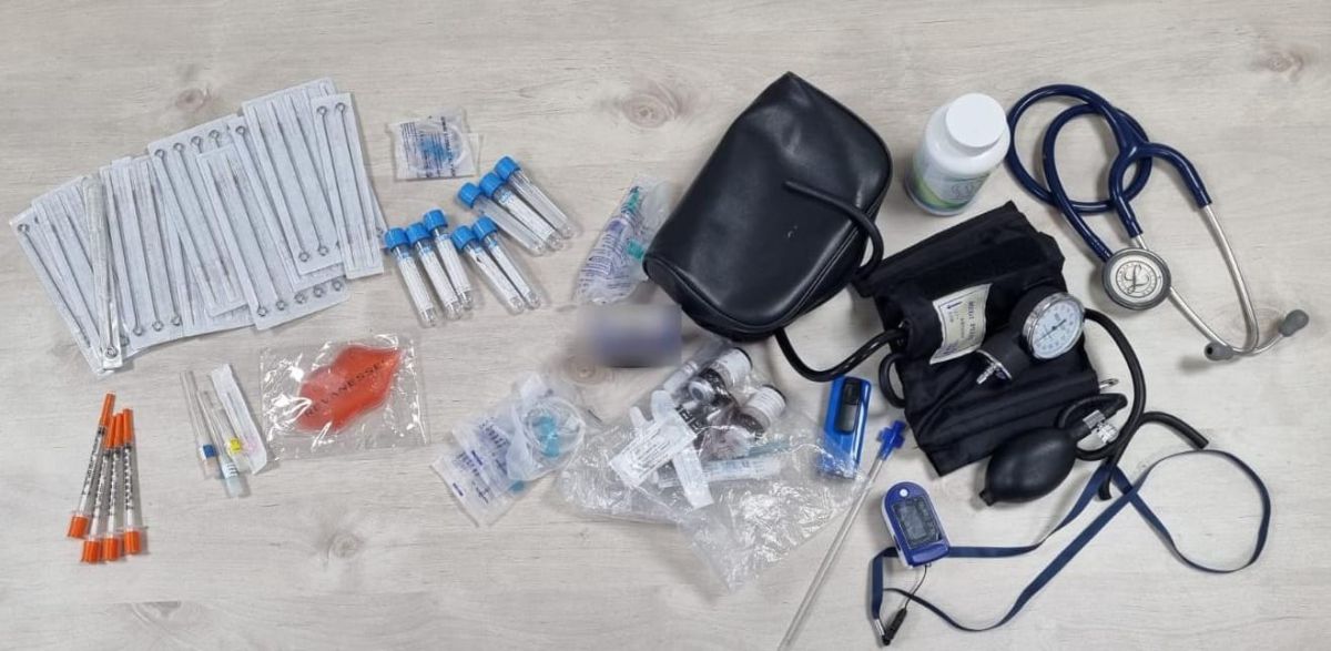 לפני תחילת הטיפול: רופא נעצר לאחר שקיבל למרפאה שוטרת סמויה