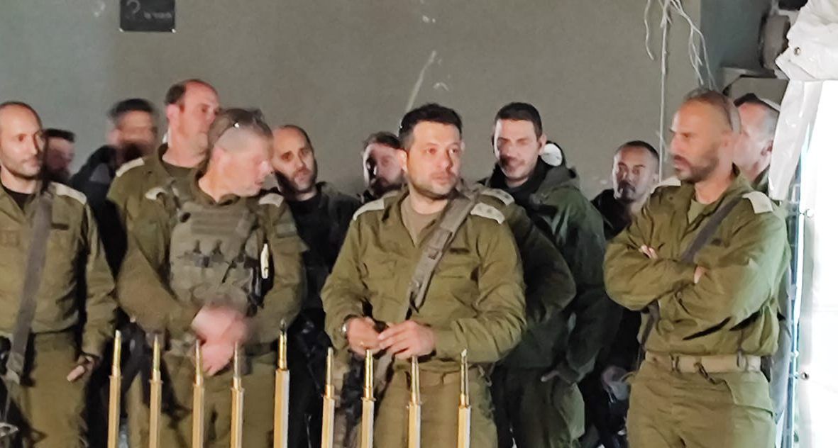 תיעוד: מאו"ג 99 מדליק נרות בציר נצרים