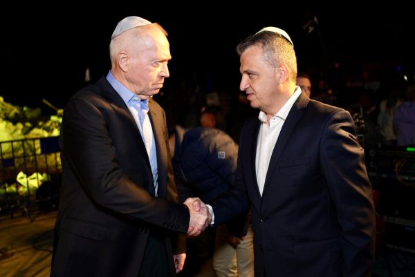 גלנט: "בעת הזאת אפשר וצריך לרכז מאמץ מול החות'ים"