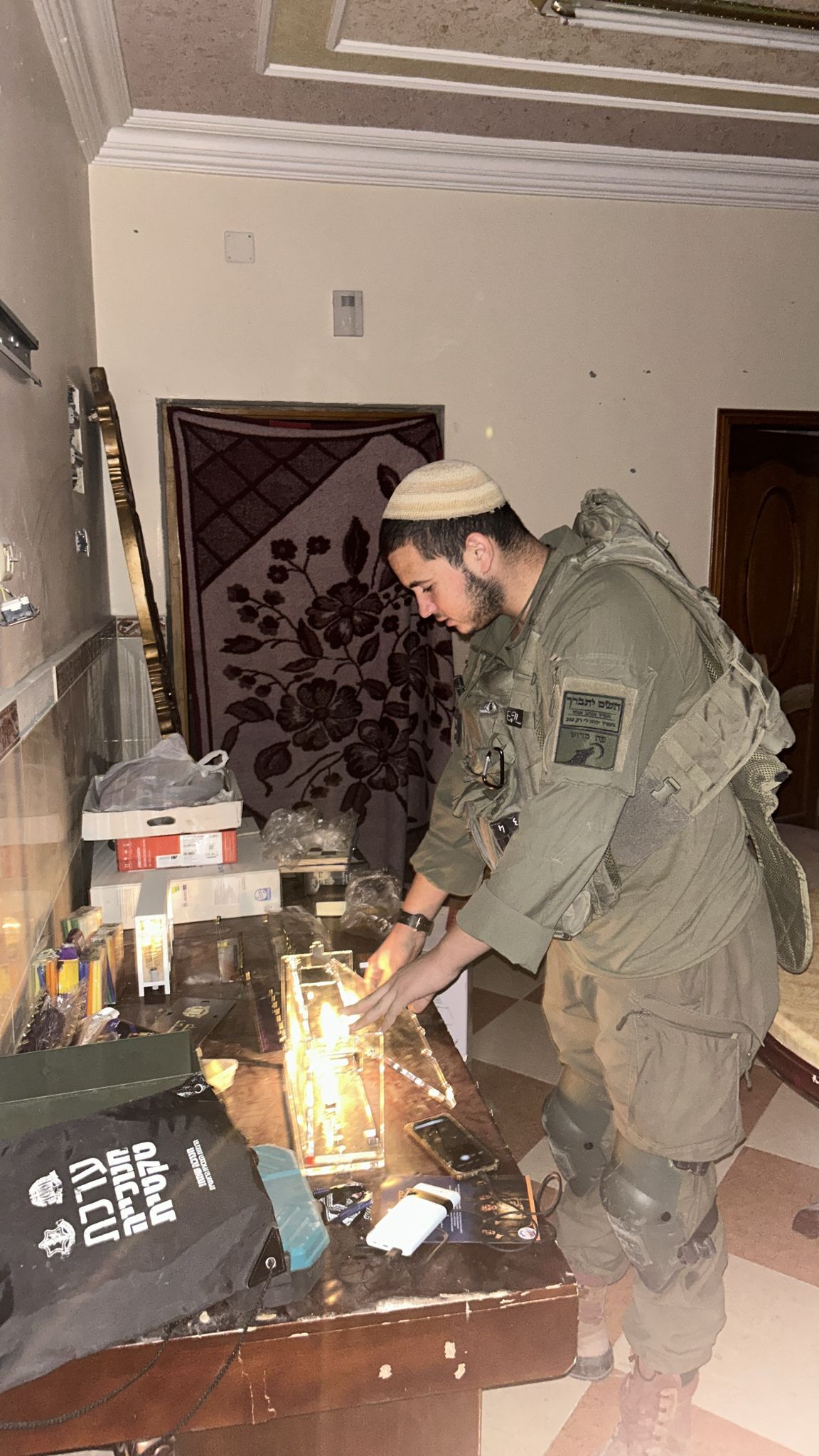 בלעדי: חנוכייה מותאמת ללוחמים בשדה הקרב