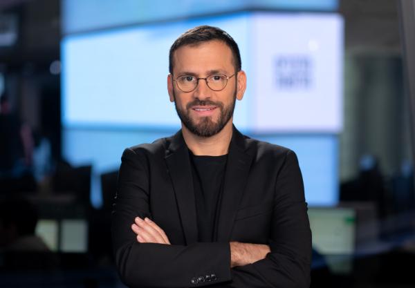 "בקצב אחר": הג'וב החדש של אלירז שדה