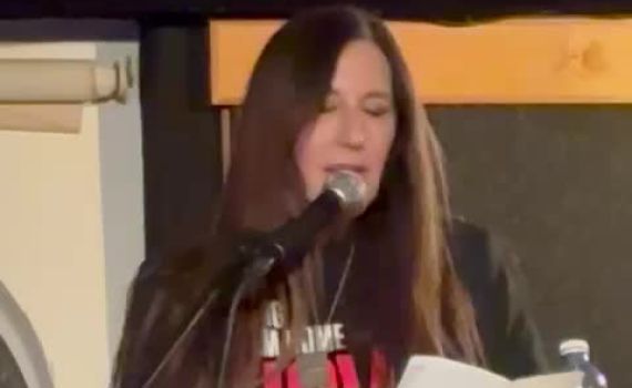 זוכת פרס עגנון תקפה את הממשלה במהלך טקס קבלת הפרס