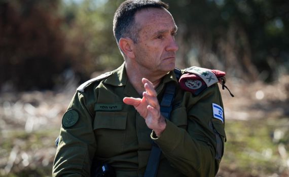 בעקבות הפרת הפסקת האש: הרמטכ"ל מאיים על חיזבאללה