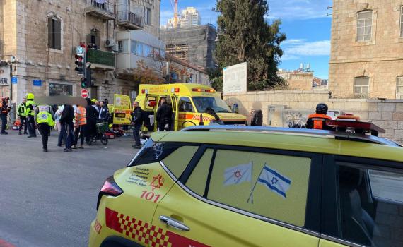 שריפה פרצה בפנימיה בירושלים: עשרות פצועים משאיפת עשן