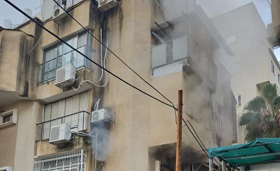 6 פצועים בשריפה בדירה בבני ברק, בהם תינוק במצב קשה