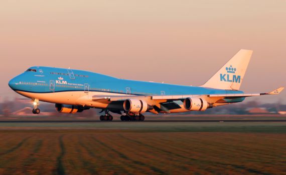 סירחון בשחקים: מטוס ביצע נחיתת חירום – זה מה שהתגלה בו