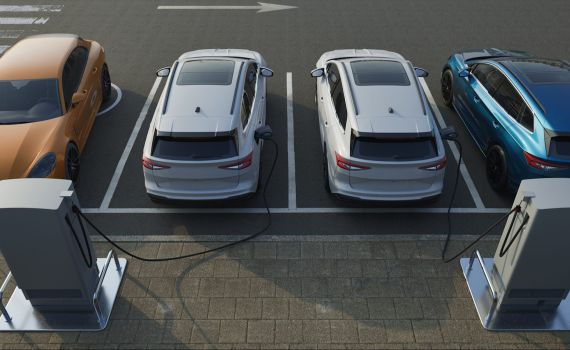 שר האוצר החליט: מיתון בעליית מס הקניה על רכבים חשמליים