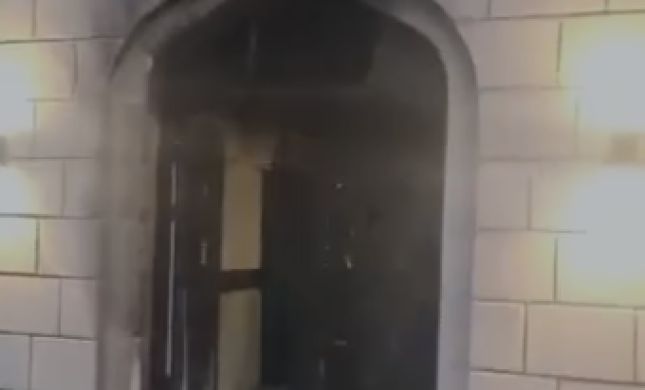  חשד לפשע על רקע לאומני: מסגד הוצת בשומרון