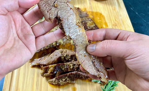 נתח בריסקט בתנור בסגנון אמריקאי/ וול דאן