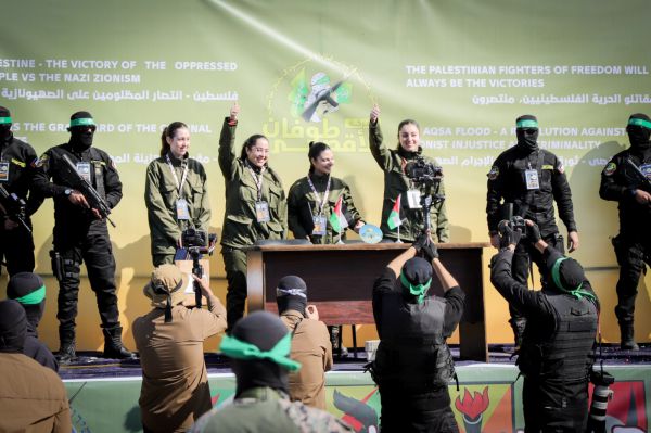 "אכלה עד שהתנפחה לה הבטן": החטופות בעדויות חדשות