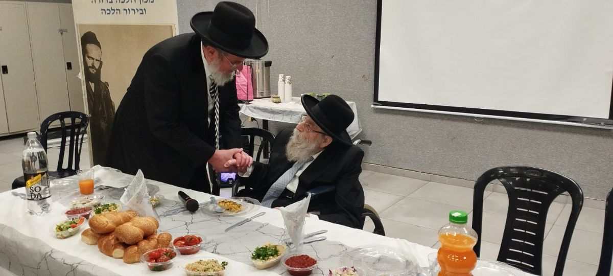 הרב שטרן הוציא מסכת: הרבנים הגיעו לברך