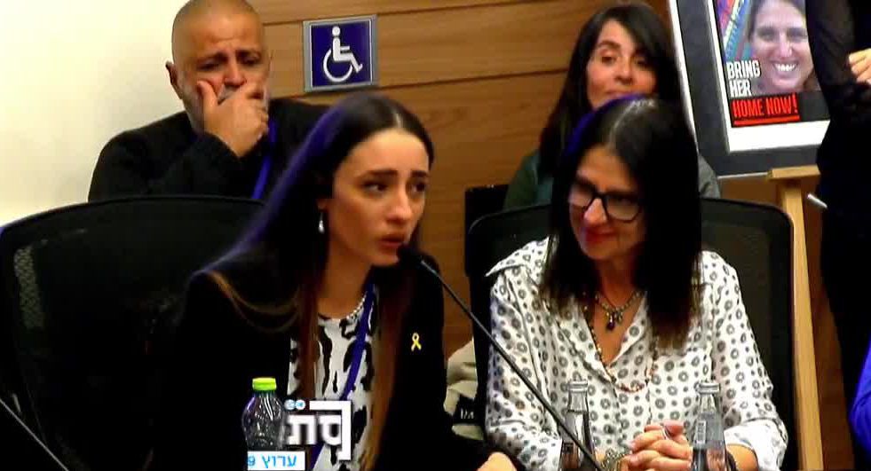 טאיסיה נגד אייל גולן: אתם תיפלו איתו, מחכה לבלומפילד