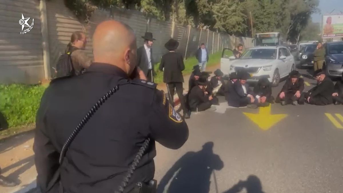 בהפגנה נגד גיוס חרדים לצה"ל: נעצר חשוד שתקף את השוטרים