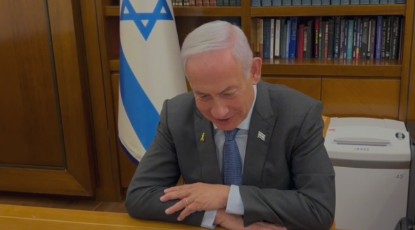 נתניהו שוחח עם הורי החטופות ששוחררו: לא מוותרים על אף אחד