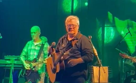 זו הבמה בה הופיע שלמה ארצי לראשונה. צפו