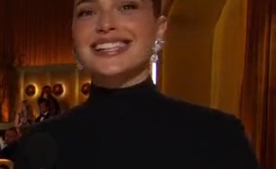 גל גדות העניקה את פרס גלובוס הזהב היוקרתי. צפו