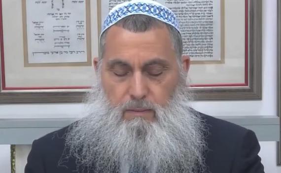 הרב ניר בן ארצי טוען: "אלה החטופים שיישארו בשבי"