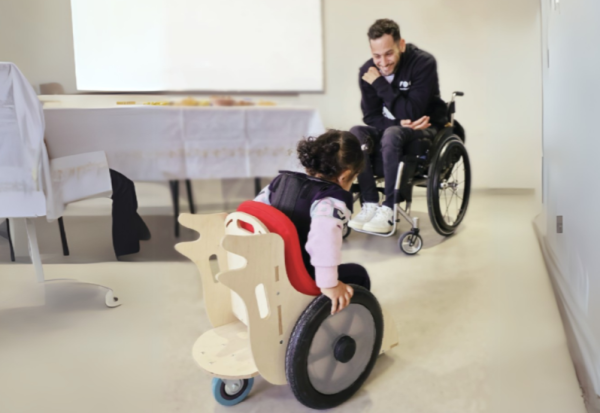 מכללת עזריאלי להנדסה ומיזם TOM  למען ילדים בעלי מוגבלויות