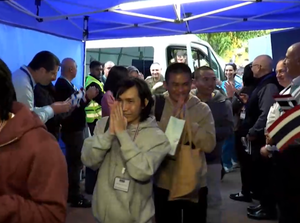 "הבאנו שלום עליכם": חמשת התיאלנדים משתחררים. צפו