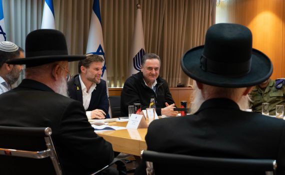 אפשר לשלב: כ"ץ וסמוטריץ' מצדיעים לראשי הישיבות הסרוגות