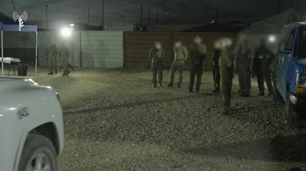 צפו ברגע החבירה של רומי, אמילי ודורון לכוחות צה"ל