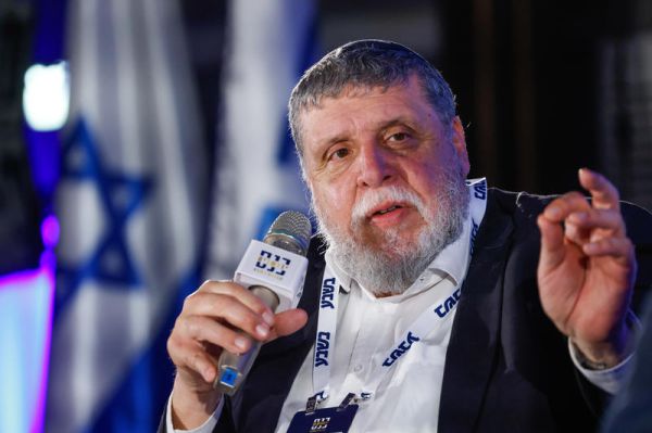 הרב רפי פוירשטיין פורש מהנהלת 'צהר'