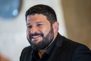 אלמוג כהן על הדרמה המשפטית: "לא לכבד את הפסיקה"