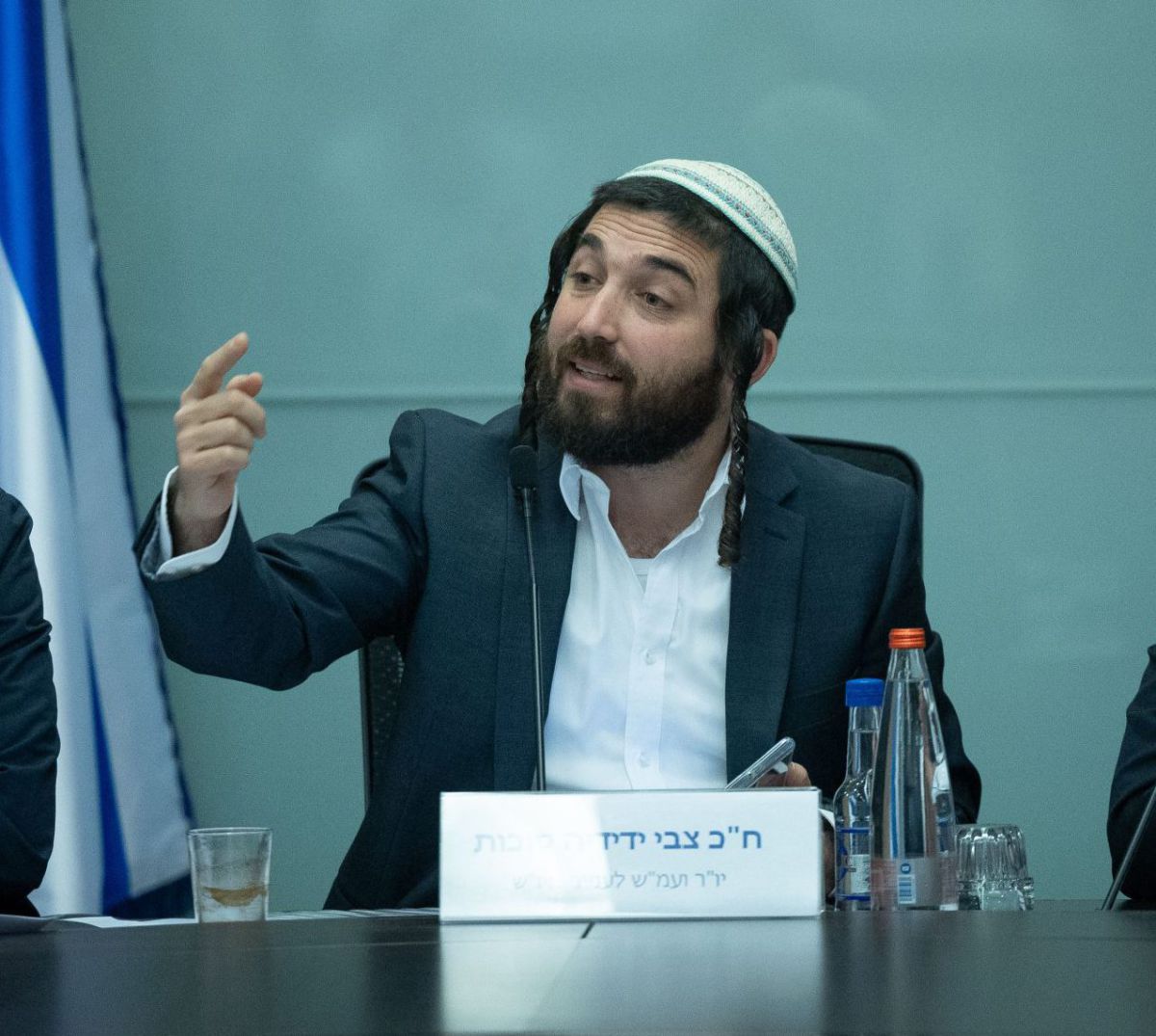 צבי סוכות לאוחנה: "תמנע לצמיתות את כניסת פעילי השמאל לכנסת"