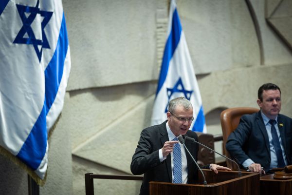 לוין מבהיר: "לא מכיר בעמית כנשיא בית המשפט העליון"