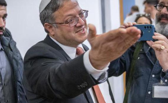 בן גביר תוקף: "מקרון הוא אדיוט שימושי של הטרור"