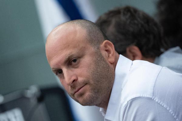 מפתיע: קרויזר הקריא בכנסת מכתב של קרובי חטופים | צפו