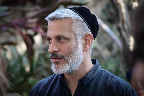 אביתר בנאי חושף: ההתמכרות הקשה ותהליך הגמילה