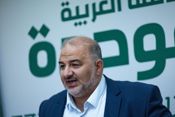 מנסור עבאס: אני שומע שיש הענות לדרישות ישראל