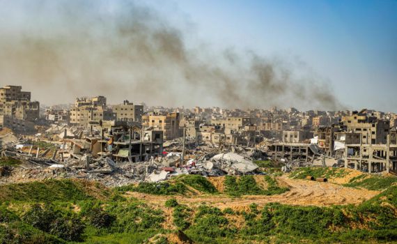 התקיפות בעזה נמשכות: 2 מחבלים חוסלו ברכב בדרום הרצועה