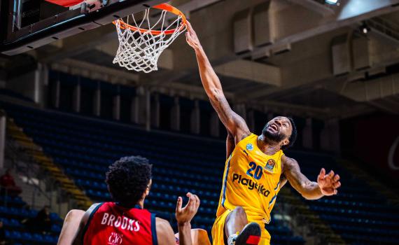 המפלגה הספרדית דרשה לאסור על כניסת שחקני מכבי ת"א למדינה